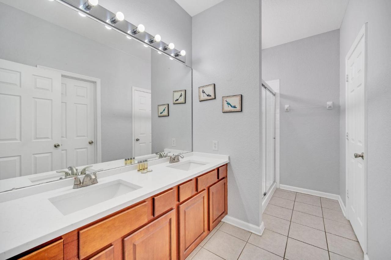 Near Disney! Spacious 5Br Resort Home With Private Pool, Hot Tub And Theater! Orlando Bagian luar foto